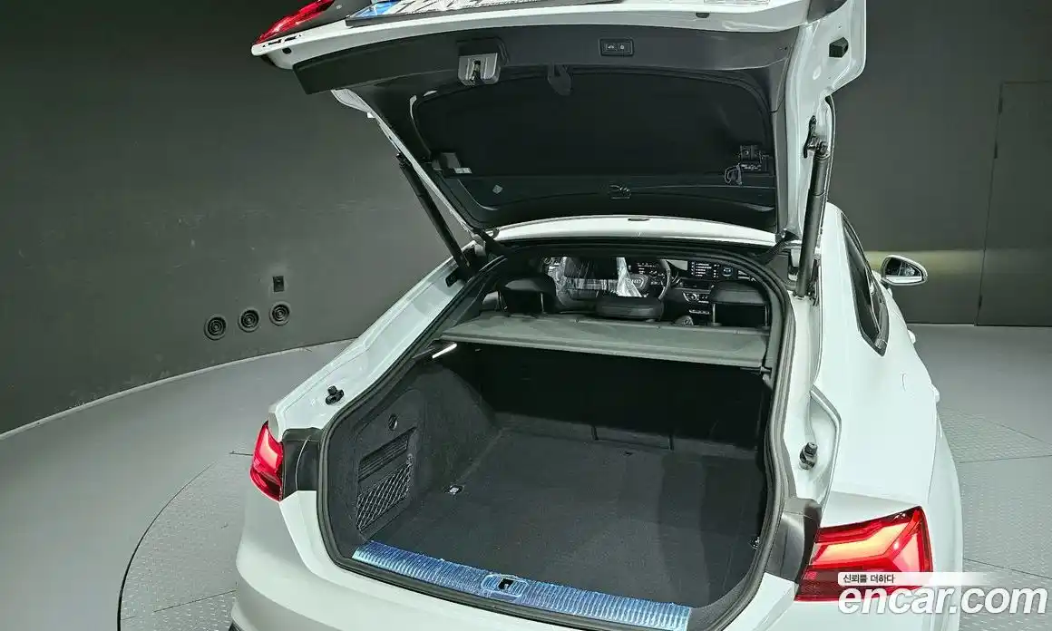 Audi A5 2023 2.0 Автомат в Москве № 162559, фото 15