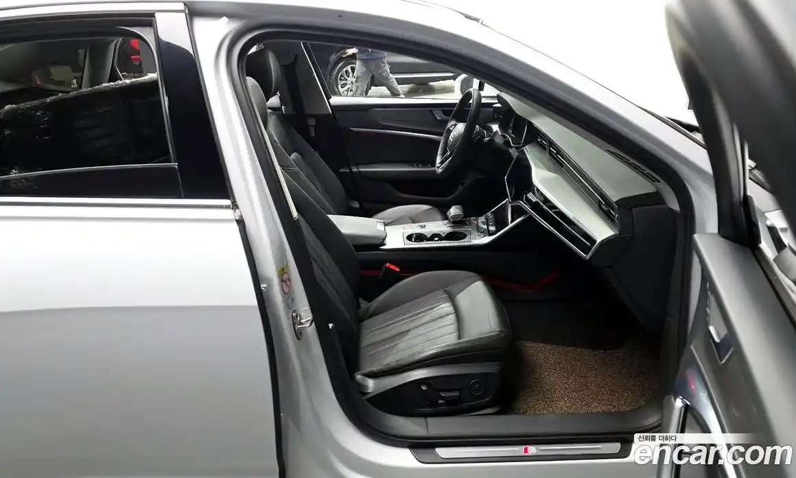 Audi A6 2020 2.0 Автомат в Москве № 163393, фото 10