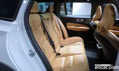 Volvo V60 2023 2.0 Автомат в Москве № 164263, миниатюра 7