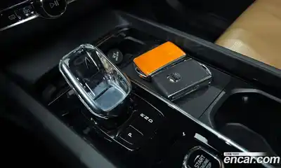 Volvo XC60 2022 2.0 Автомат в Москве № 164408, миниатюра 3