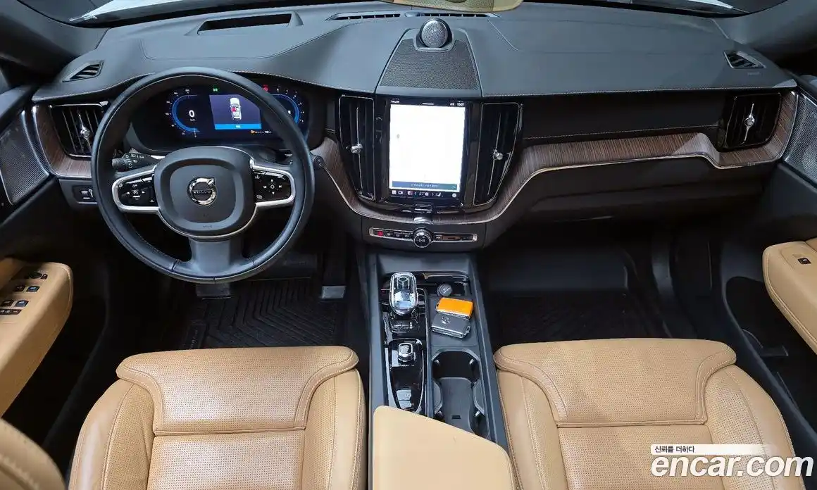 Volvo XC60 2022 2.0 Автомат в Москве № 164408, фото 5