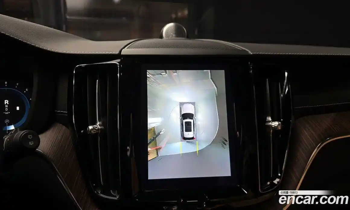 Volvo XC60 2022 2.0 Автомат в Москве № 164408, фото 7