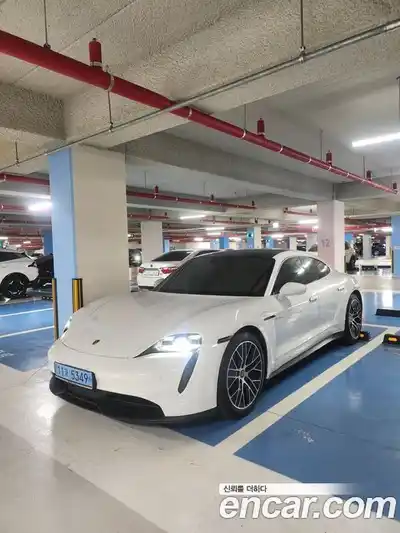 Porsche Taycan 2023 Автомат в Москве № 165074, миниатюра 11