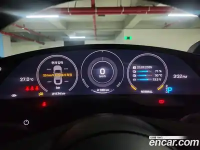 Porsche Taycan 2023 Автомат в Москве № 165074, миниатюра 5