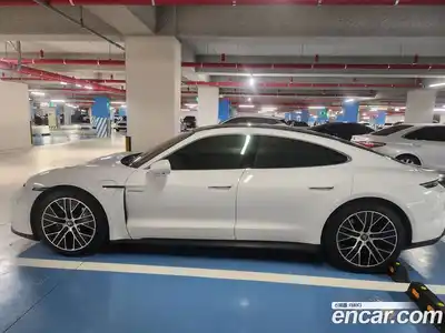 Porsche Taycan 2023 Автомат в Москве № 165074, миниатюра 10