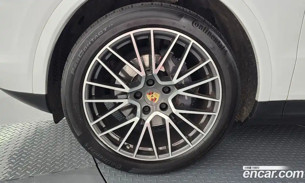 Porsche Cayenne 2021 3.0 Автомат в Москве № 165367, фото 10