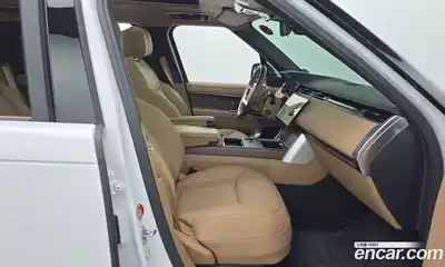 Land Rover Range-Rover 2024 4.4 Автомат в Москве № 165945, миниатюра 4