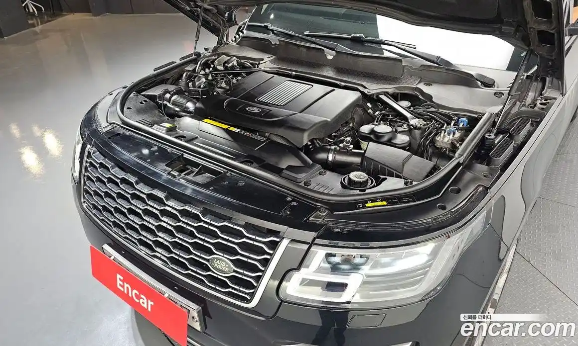 Land Rover Range-Rover 2019 4.4 Автомат в Москве № 166413, фото 17