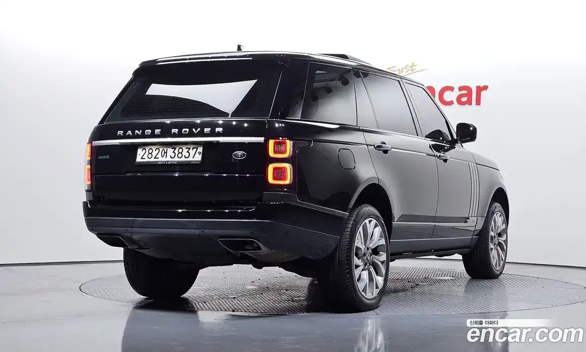 Land Rover Range-Rover 2019 4.4 Автомат в Москве № 166413, фото 10