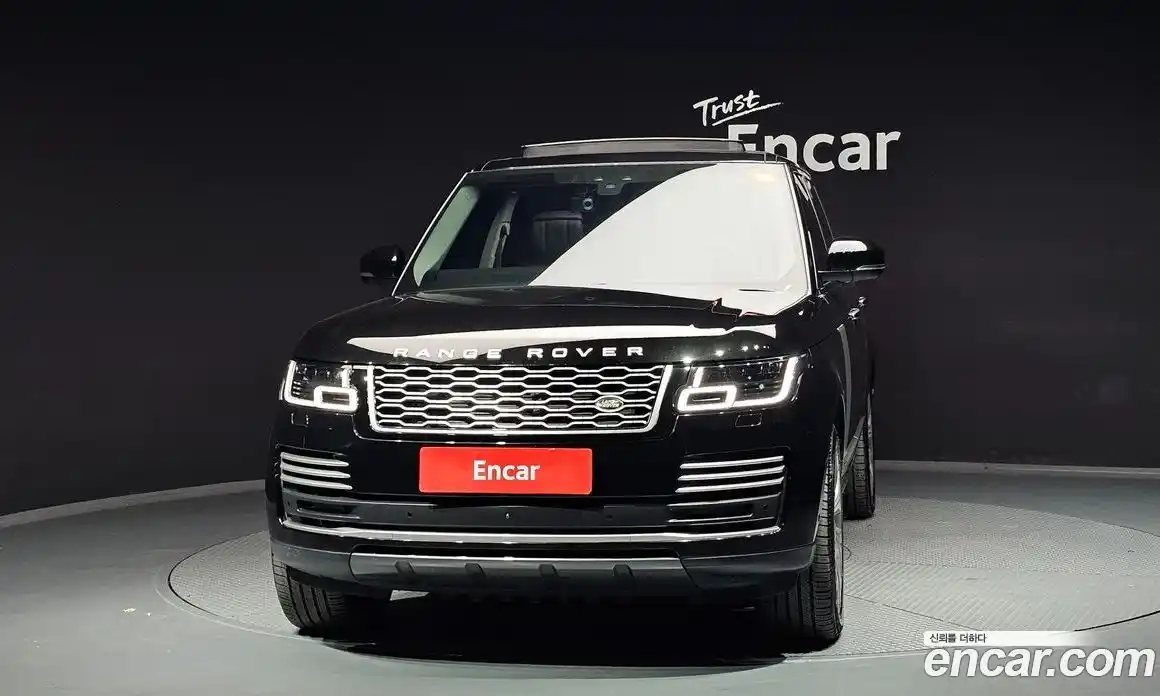 Land Rover Range-Rover 2019 4.4 Автомат в Москве № 166550, фото 2