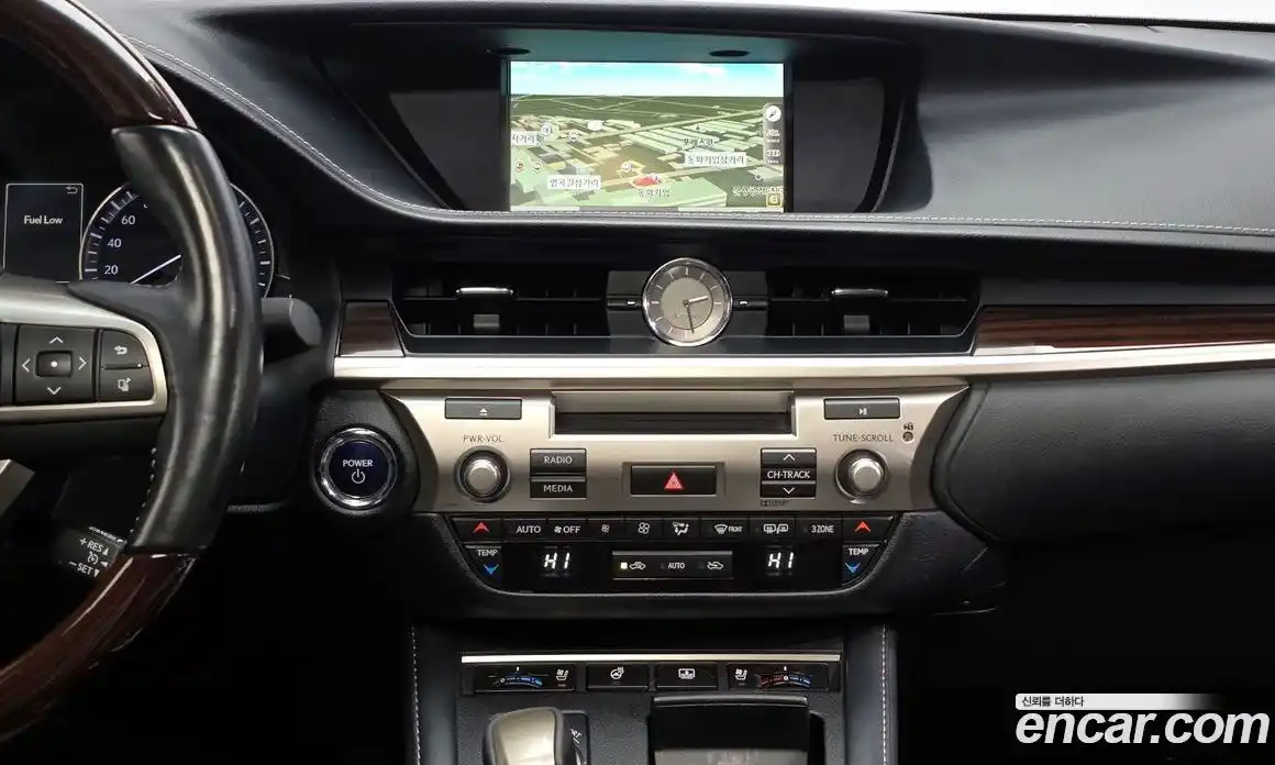 Lexus ES 2018 2.5 Автомат в Москве № 168288, фото 20