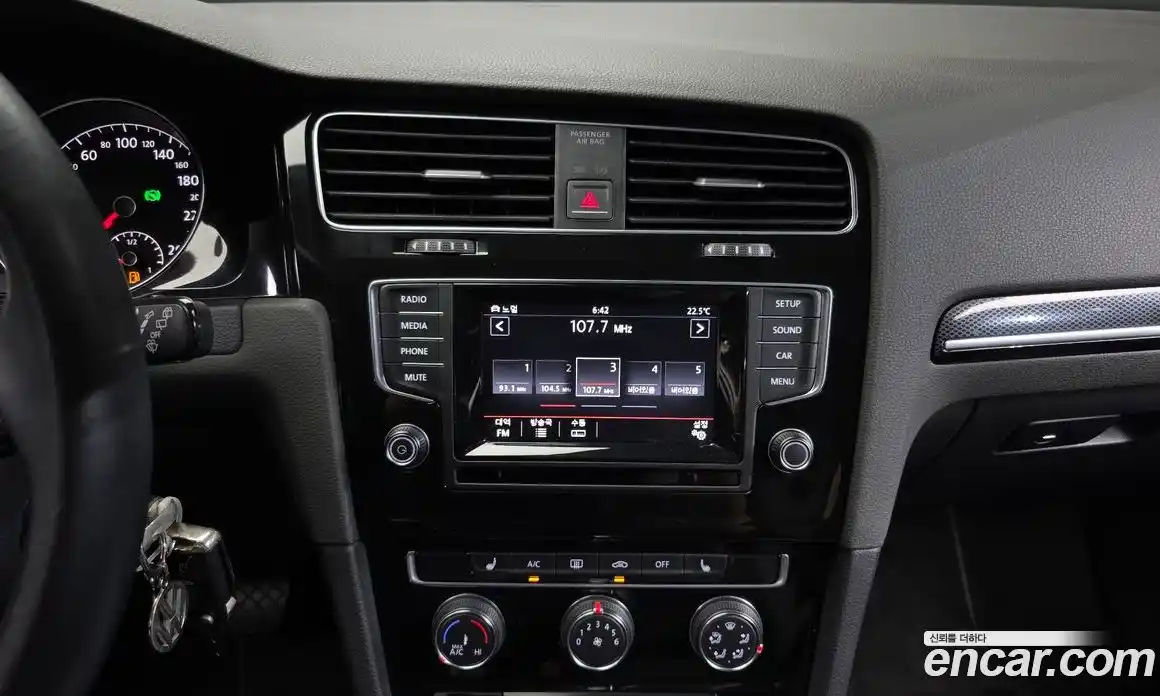 Volkswagen Golf 2014 1.6 Автомат в Москве № 168867, фото 19