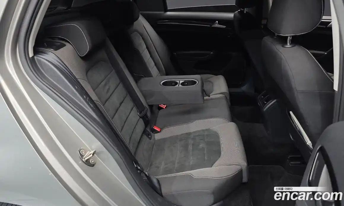 Volkswagen Golf 2014 1.6 Автомат в Москве № 168867, фото 8