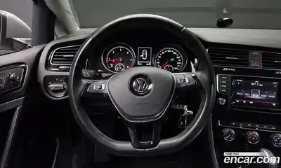 Volkswagen Golf 2014 1.6 Автомат в Москве № 168867, миниатюра 9