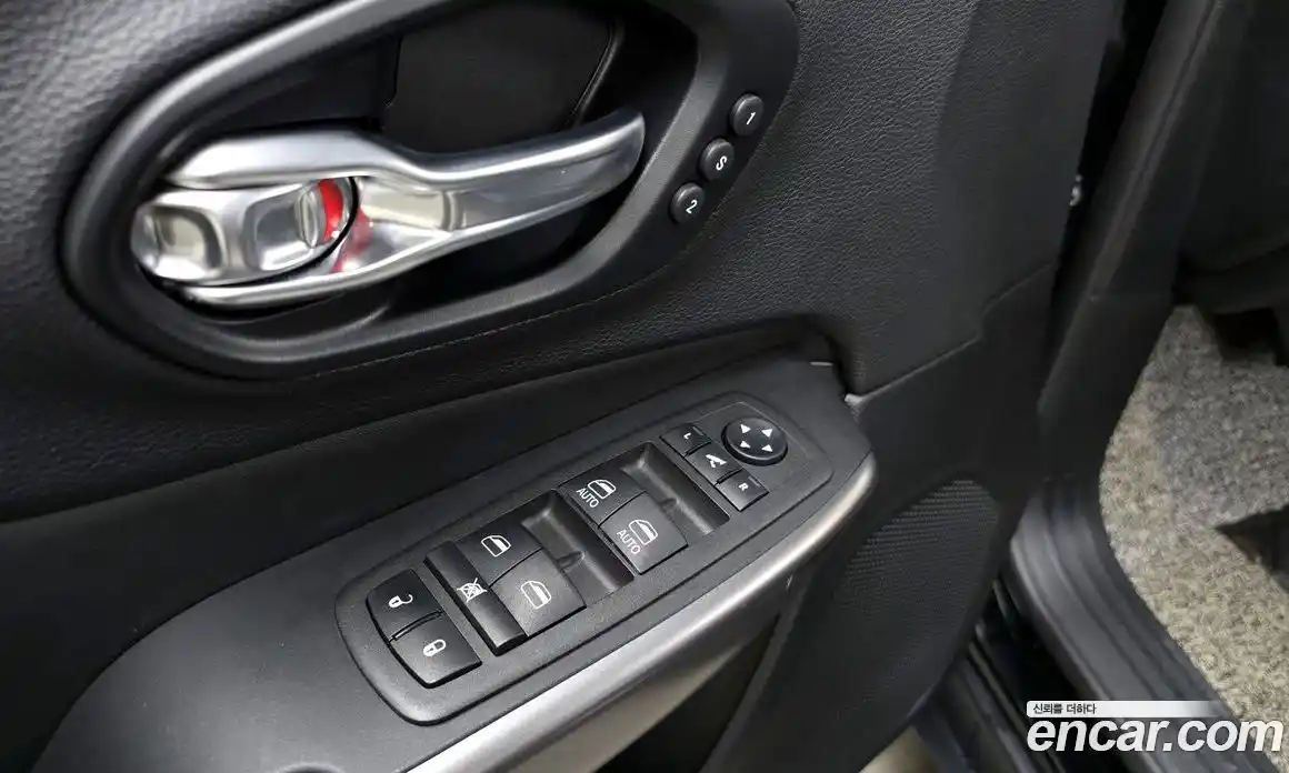 Jeep Cherokee 2022 2.4 Автомат в Москве № 169412, фото 18