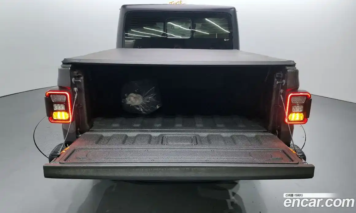 Jeep Gladiator 2021 3.6 Автомат в Москве № 169429, фото 12