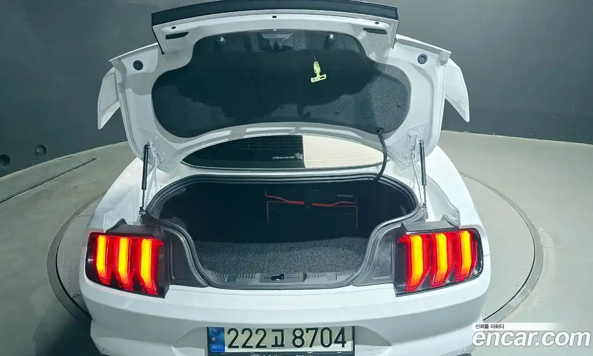 Ford Mustang 2021 2.3 Автомат в Москве № 170847, фото 9