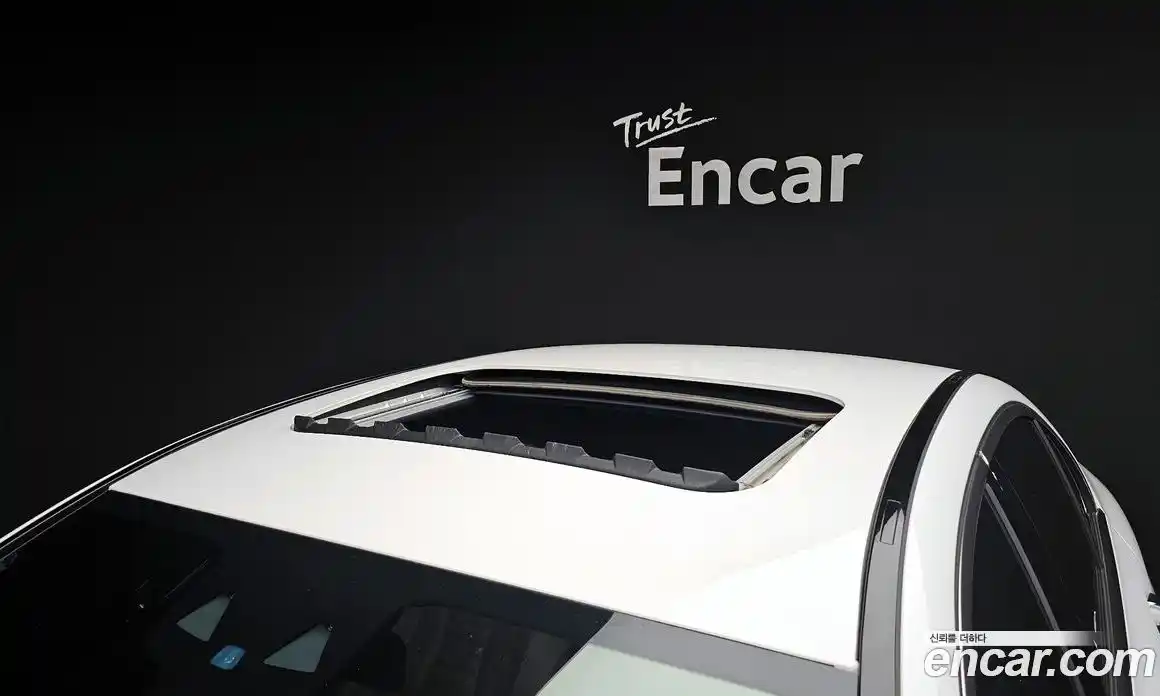 Mercedes-Benz E-Class 2022 2.0 Автомат в Москве № 175316, фото 13