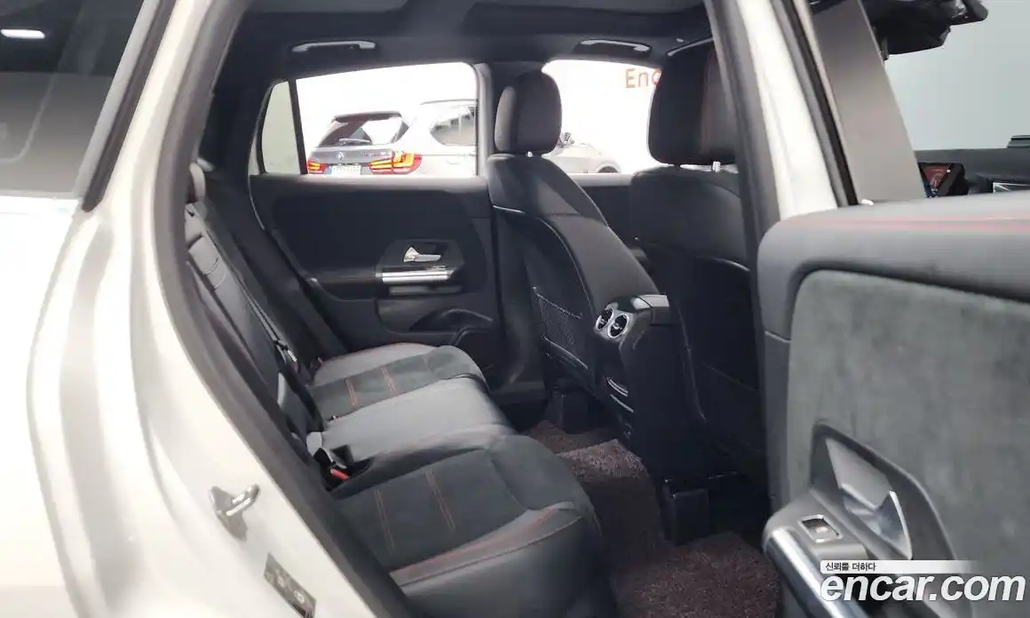 Mercedes-Benz GLA-Class 2022 2.0 Автомат в Москве № 176640, фото 10