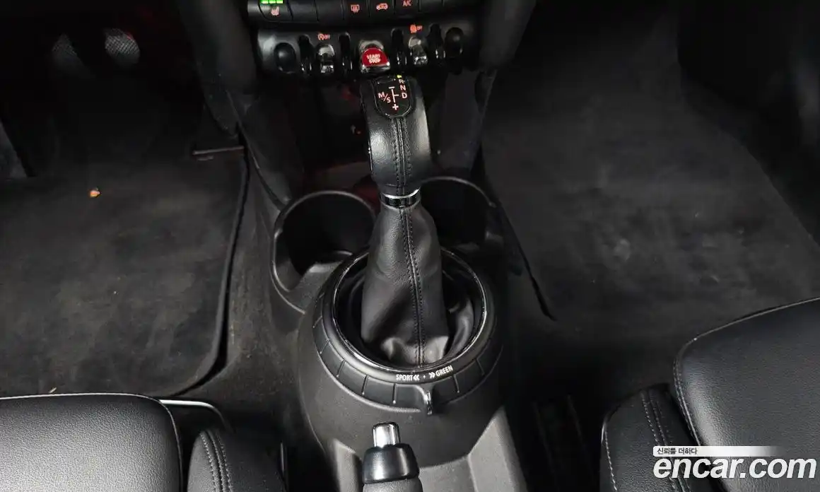 Mini Cooper 2016 1.5 Автомат в Москве № 177629, фото 15