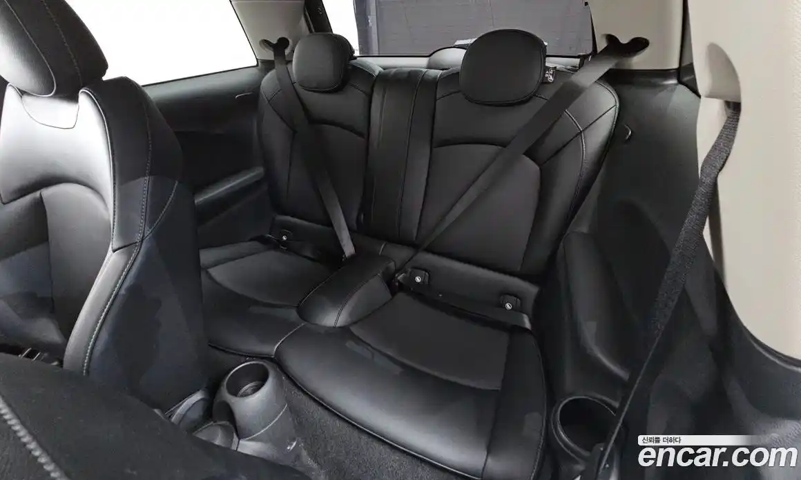 Mini Cooper 2016 1.5 Автомат в Москве № 177629, фото 16