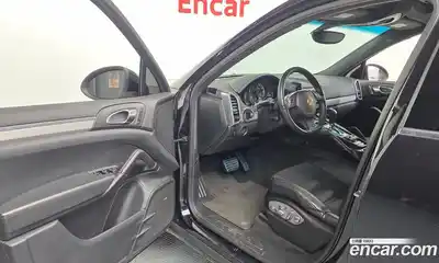 Porsche Cayenne, 2011