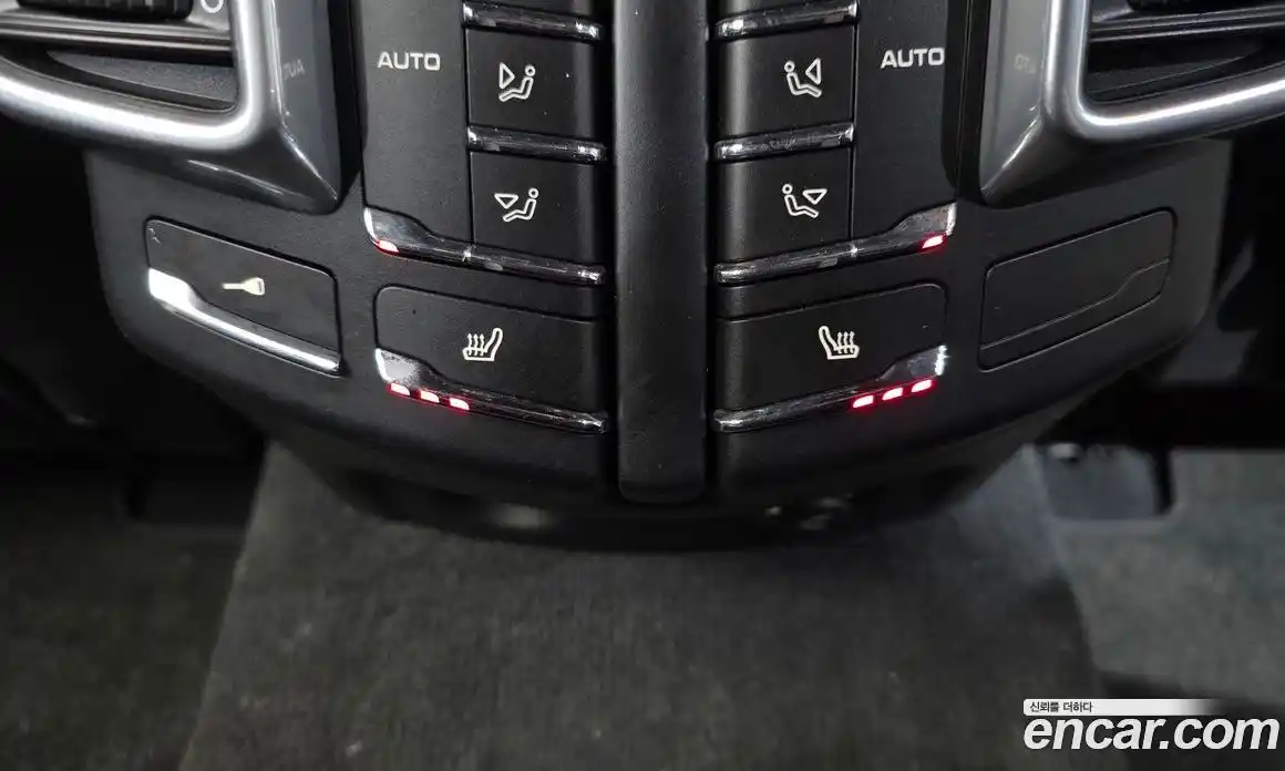 Porsche Cayenne 2011 4.8 Автомат в Москве № 181884, фото 5