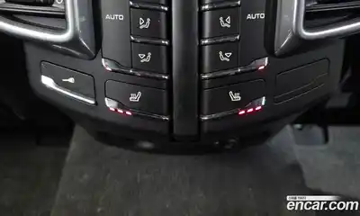 Porsche Cayenne 2011 4.8 Автомат в Москве № 181884, миниатюра 5