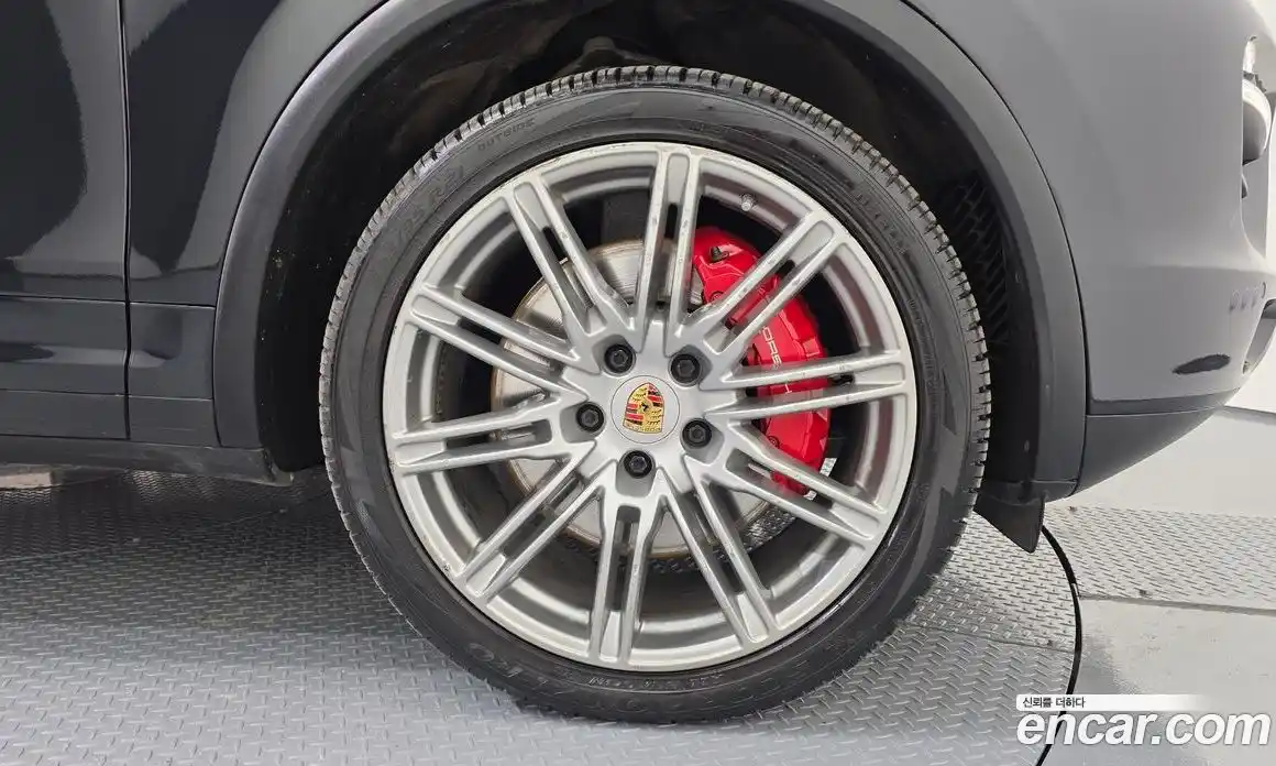 Porsche Cayenne 2011 4.8 Автомат в Москве № 181884, фото 10