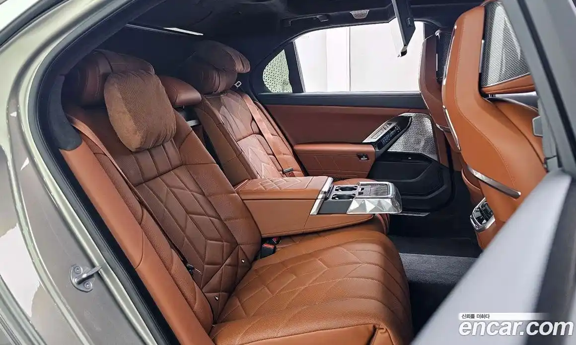 BMW 7-Series 2024 3.0 Автомат в Москве № 187934, фото 16