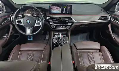 BMW 5-Series, 2021