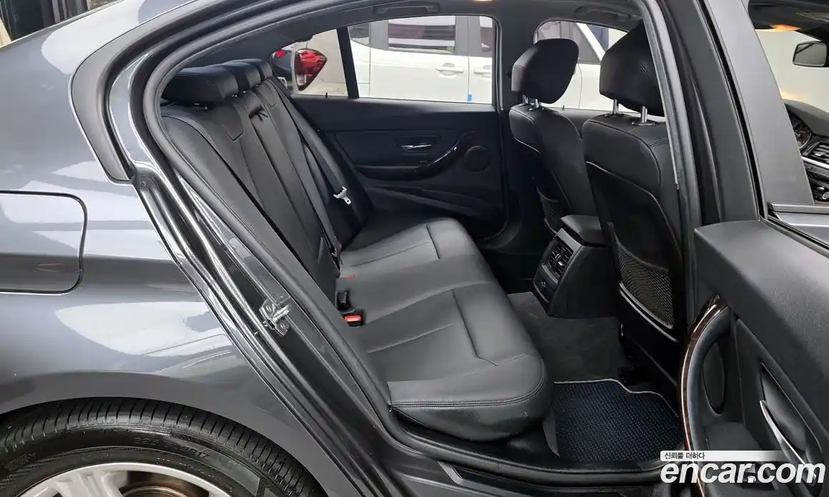 BMW 3-Series 2015 2.0 Автомат в Москве № 192117, фото 11