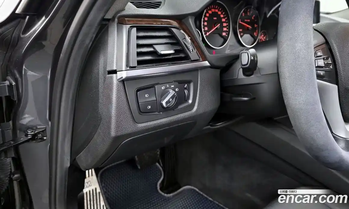 BMW 3-Series 2015 2.0 Автомат в Москве № 192117, фото 20