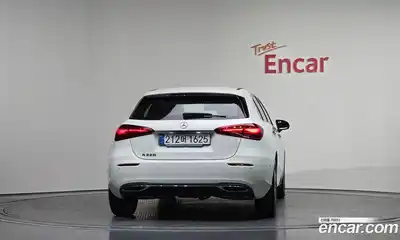 Mercedes-Benz A-Class 2025 2.0 Автомат в Москве № 193624, миниатюра 7