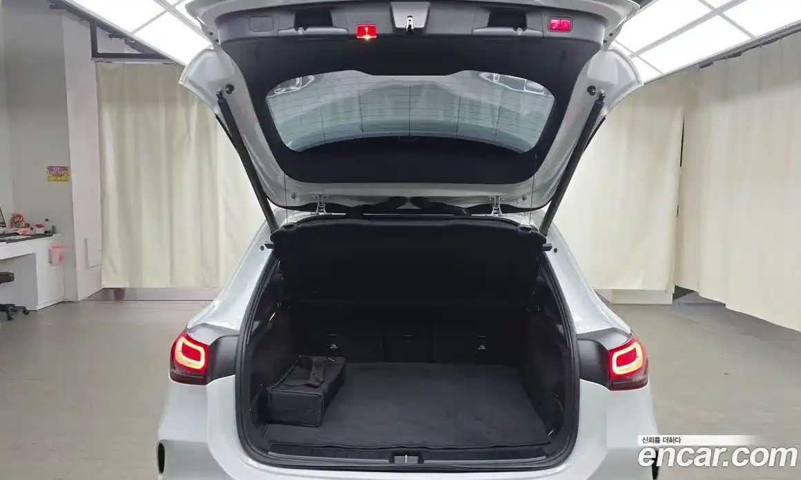 Mercedes-Benz EQA 2022 0.2 Автомат в Москве № 194744, фото 8