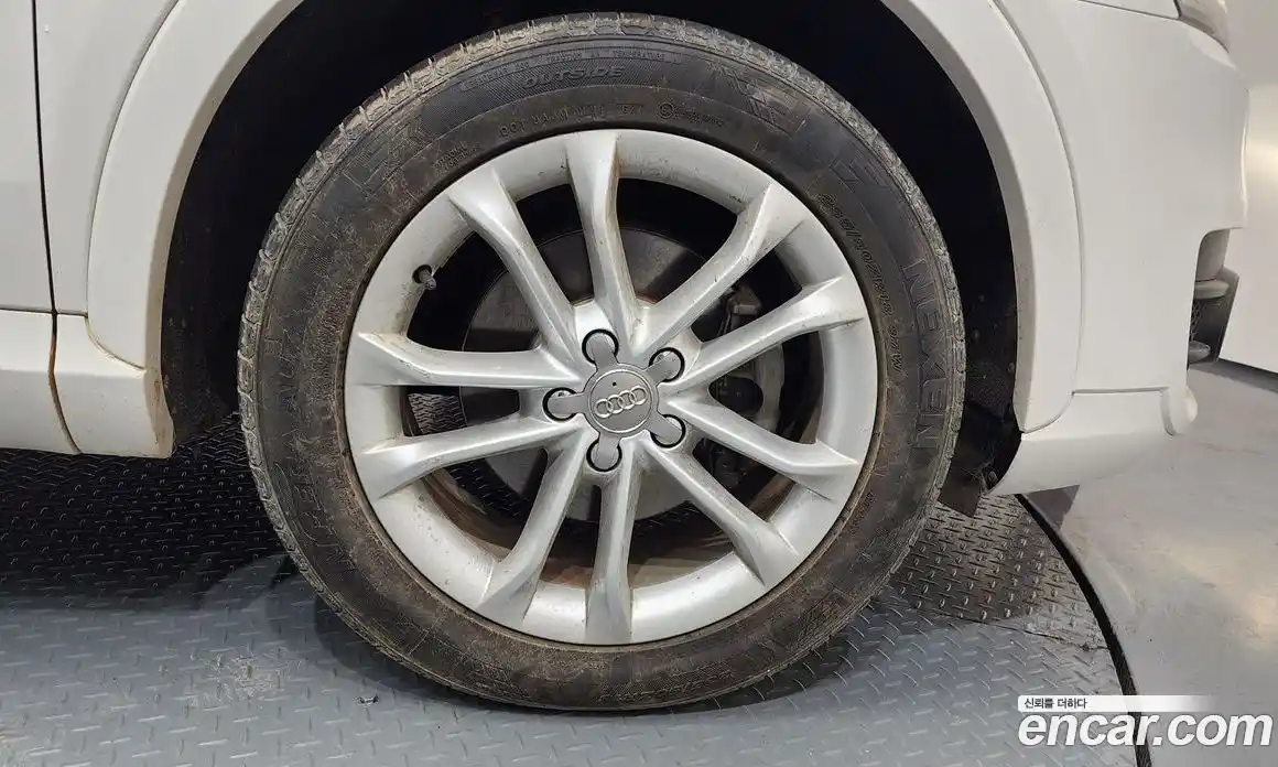 Audi Q3 2015 2.0 Автомат в Москве № 196406, фото 4