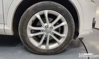 Audi Q3 2015 2.0 Автомат в Москве № 196406, миниатюра 4