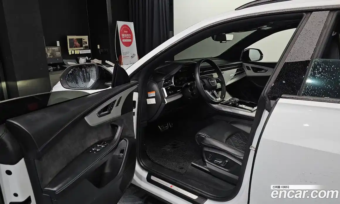 Audi Q8 2021 3.0 Автомат в Москве № 196659, фото 16