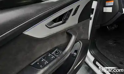 Audi Q8 2021 3.0 Автомат в Москве № 196659, миниатюра 10