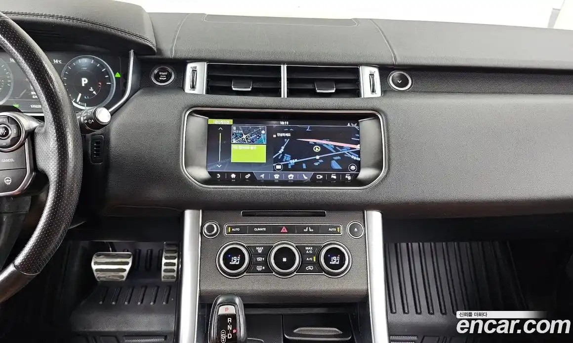 Land Rover Range-Rover Sport 2017 3.0 Автомат в Москве № 198180, фото 16