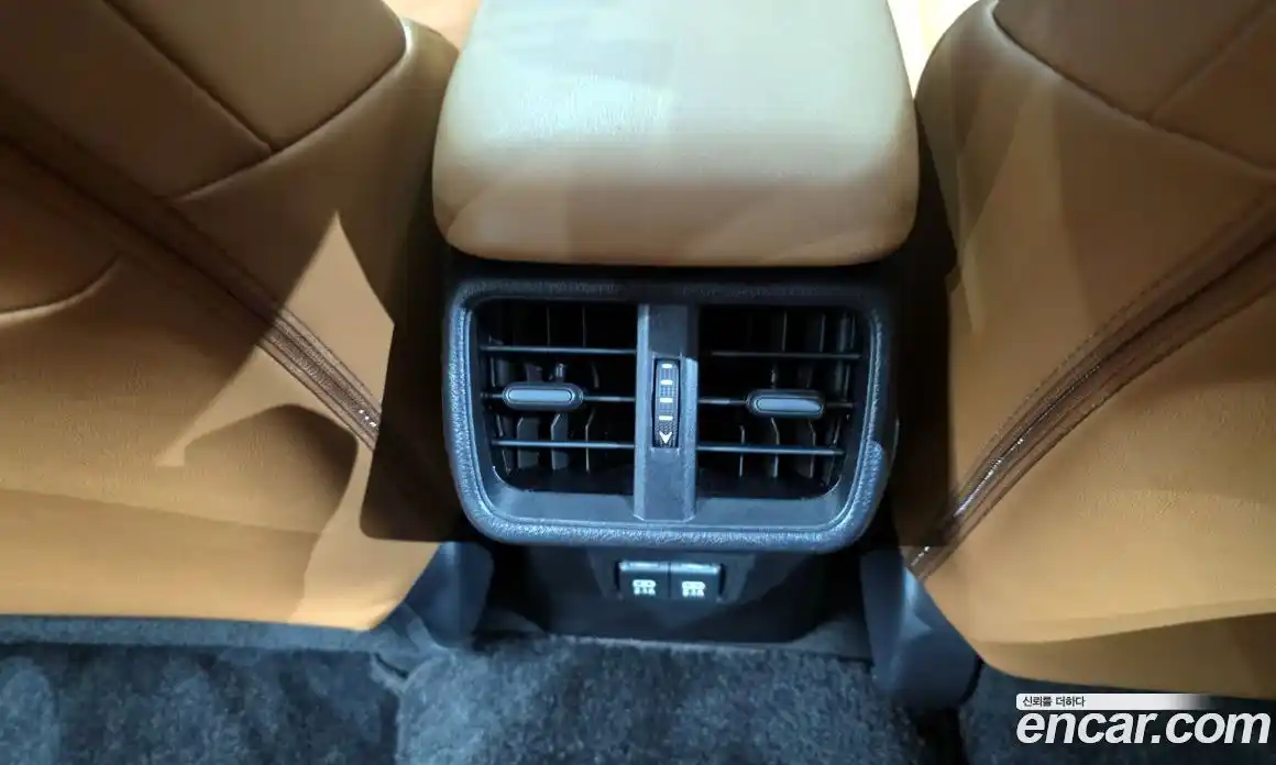 Lexus UX 2019 2.0 Автомат в Москве № 198842, фото 17