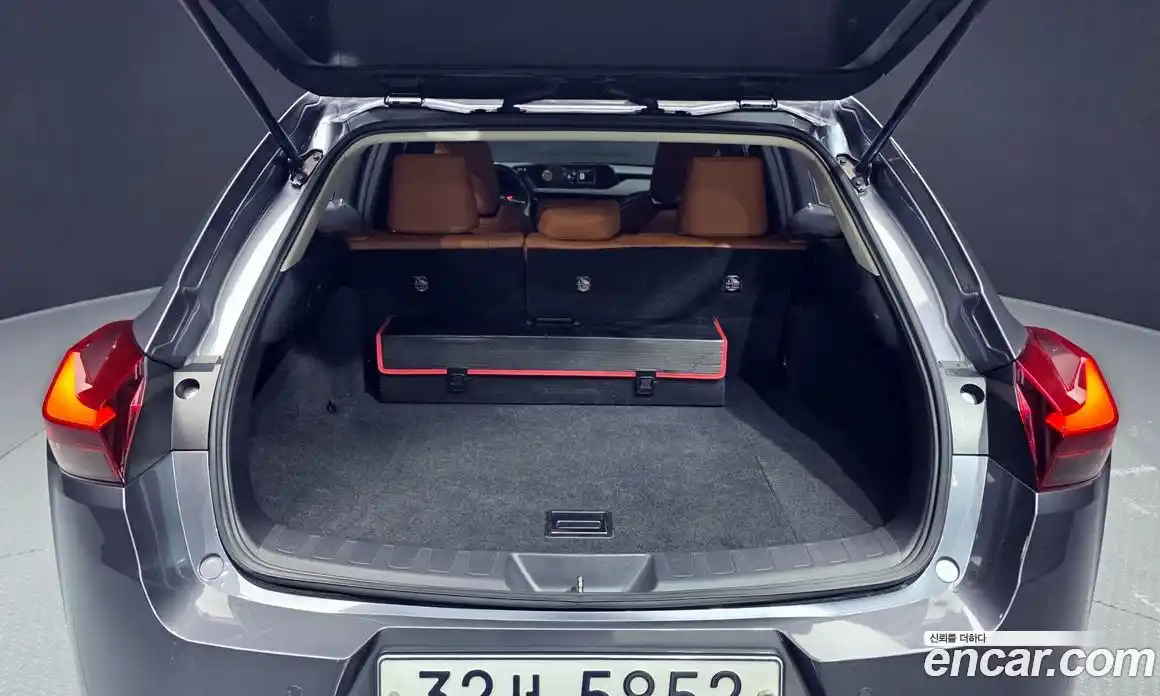 Lexus UX 2019 2.0 Автомат в Москве № 198842, фото 18