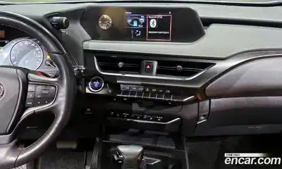 Lexus UX 2019 2.0 Автомат в Москве № 198842, миниатюра 5