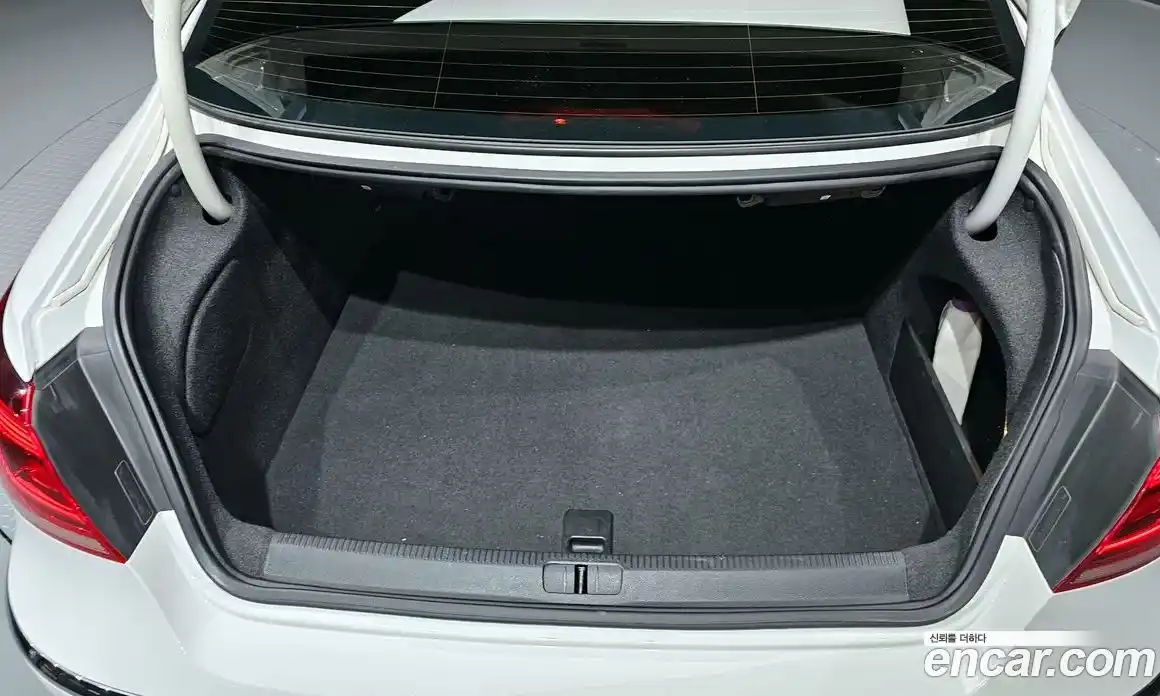 Volkswagen CC 2015 2.0 Автомат в Москве № 199167, фото 12