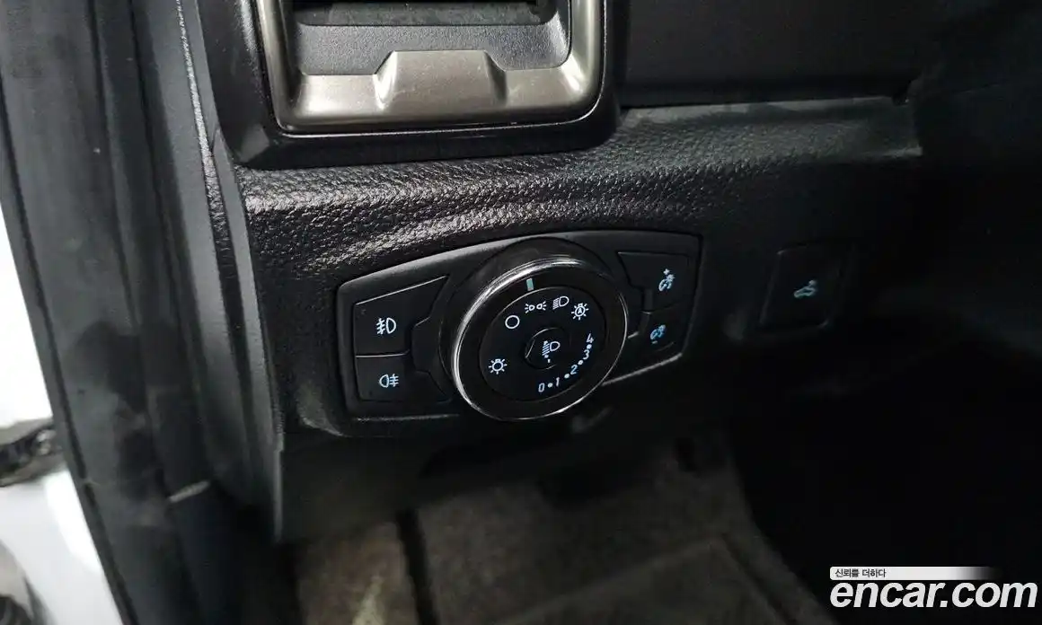 Ford Ranger 2021 2.0 Автомат в Москве № 199865, фото 18