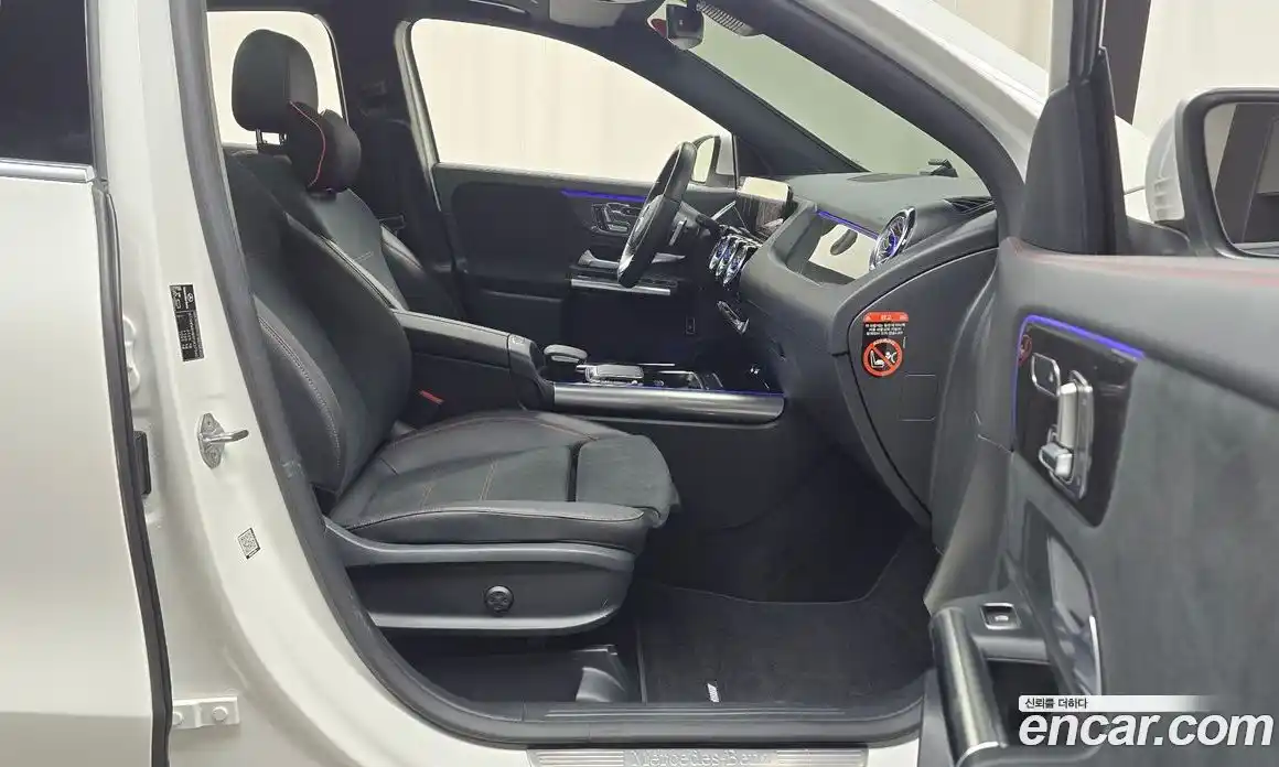 Mercedes-Benz GLA-Class 2023 2.0 Автомат в Москве № 203690, фото 15