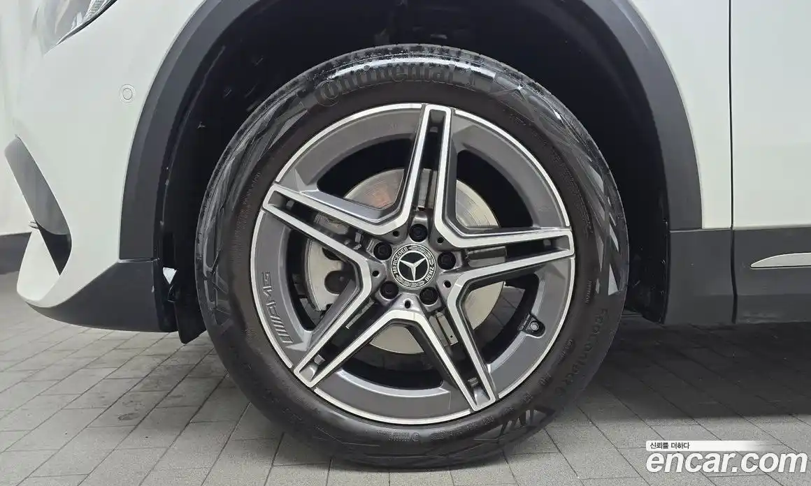 Mercedes-Benz GLA-Class 2023 2.0 Автомат в Москве № 203690, фото 3