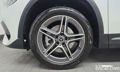 Mercedes-Benz GLA-Class 2023 2.0 Автомат в Москве № 203690, миниатюра 3