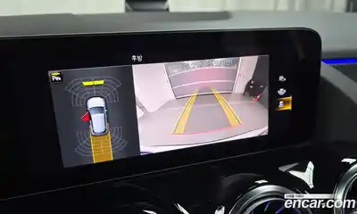 Mercedes-Benz GLA-Class 2023 2.0 Автомат в Москве № 203690, миниатюра 4