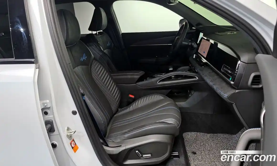 Renault Grand Koleos 2025 1.5 Автомат в Москве № 204668, фото 17